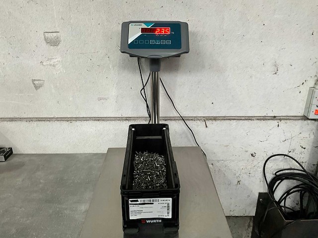 Würth 2.35 kg rvs bolverzonken plaatschroef 3,5 x 32 in stapelbare bak - afbeelding 2 van  5