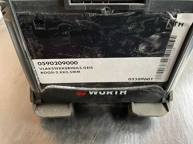 Würth 2.44kg vlakstekkerhuls rood 2,8x0,5mm in stapelbare bak - afbeelding 2 van  6