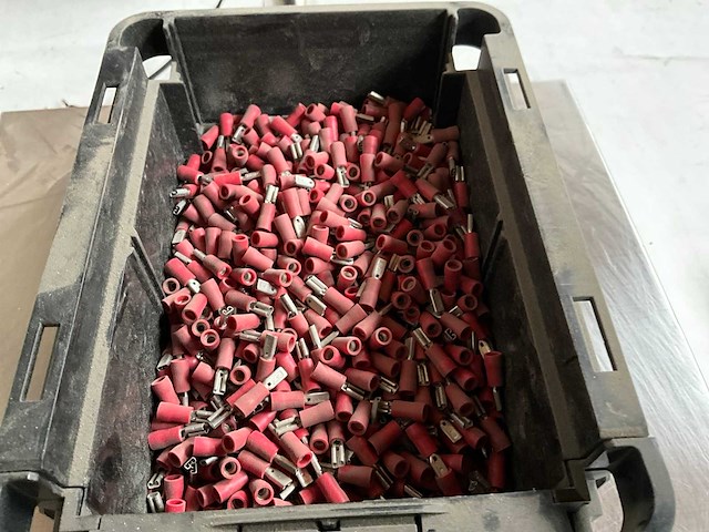 Würth 2.44kg vlakstekkerhuls rood 2,8x0,5mm in stapelbare bak - afbeelding 3 van  6