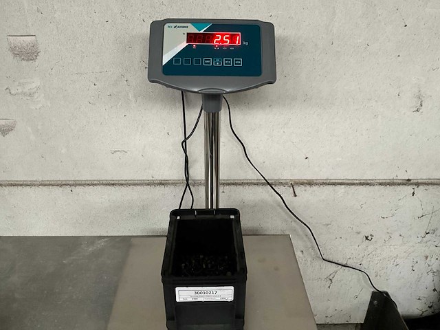 Würth 2.51 kg tapbout m8 x 16 in stapelbare bak - afbeelding 3 van  5