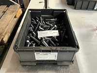 Würth 25.44kg zeskantbout met fijne draad m16 x 1,5 x 80 in stapelbare bak - afbeelding 2 van  6
