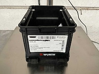 Würth 2.55 kg lage bolkopschroef met flens m8 x 16 in stapelbare bak - afbeelding 1 van  5