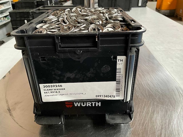 Würth 2,76kg clamp washer 9x1,9x18,4 in stapelbare bak - afbeelding 2 van  6