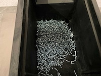 Würth 2.83 kg assorti verzonken plaatschroef in stapelbare bak - afbeelding 4 van  7