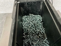 Würth 2.92 kg assorti schroeven en zelfborende zeskant schroeven in stapelbare bak - afbeelding 4 van  7