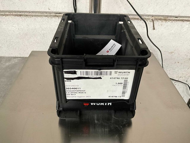 Würth 3.03 kg zeskanttapbout m6 x 12 in stapelbare bak - afbeelding 1 van  5