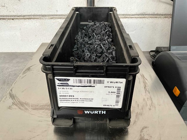Würth 3.07 kg neopreen blindklinkmoer pbk 7,9x12,6 m4 in stapelbare bak - afbeelding 1 van  4