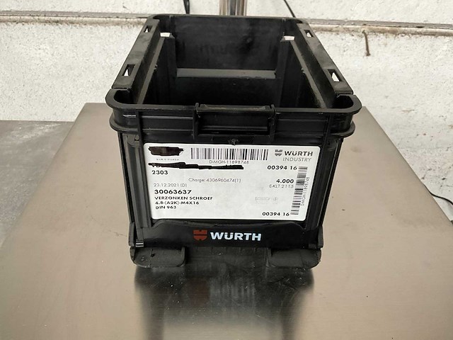 Würth 3.23 kg verzonken schroef m4 x 16 in stapelbare bak - afbeelding 1 van  5