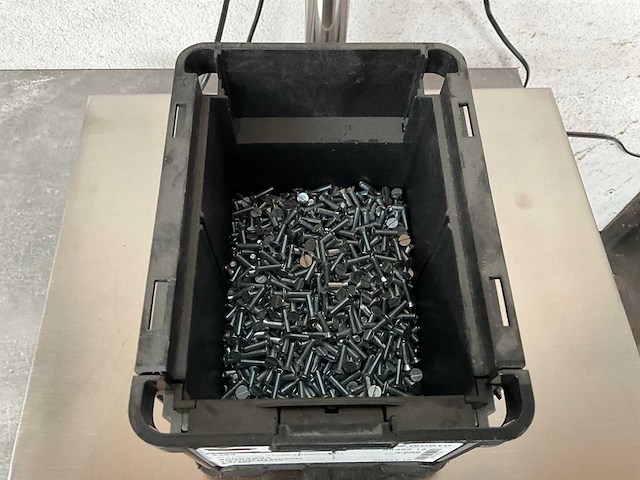 Würth 3.23 kg verzonken schroef m4 x 16 in stapelbare bak - afbeelding 2 van  5