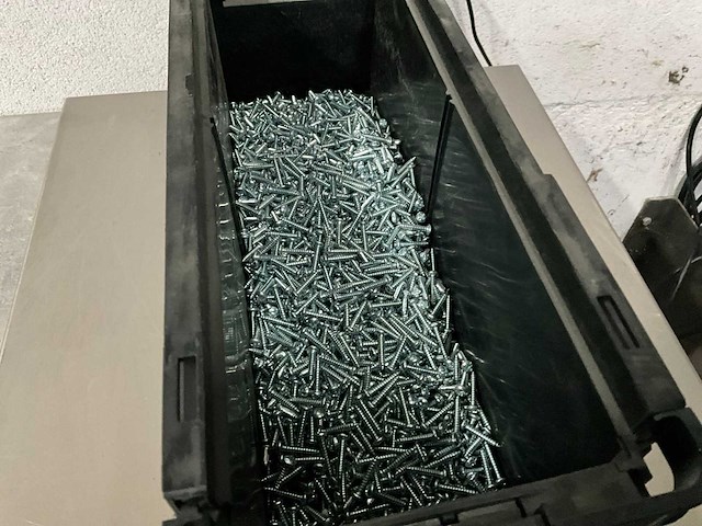 Würth 3.32 kg plaatschroef cilinderkop 3,5 x 19 in stapelbare bak - afbeelding 3 van  5