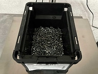 Würth 3.65 kg cilinderschroef m4 x 10 in stapelbare bak - afbeelding 2 van  5