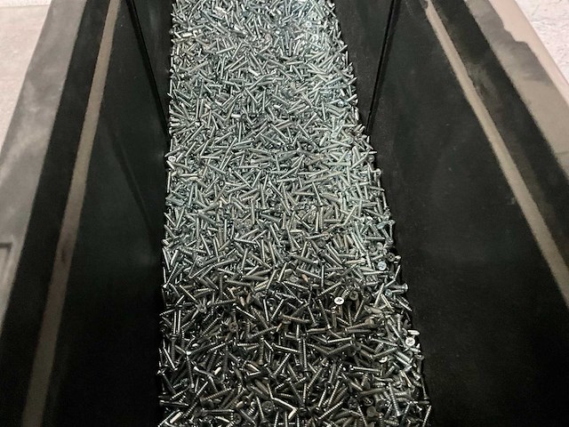 Würth 3.76 kg schroef verzonken kop in stapelbare bak - afbeelding 3 van  6