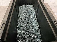 Würth 4,02 kg verzonken plaatschroef 3,5 x 13 in stapelbare bak - afbeelding 3 van  5