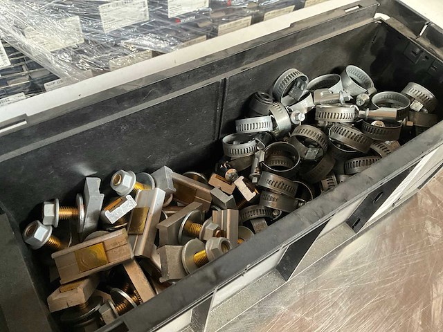 Würth 4.20kg assorti bevestigingsmateriaal in stapelbare bak - afbeelding 5 van  7