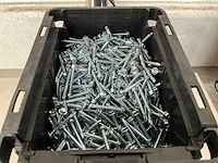 Würth 4.29 kg boorschroef zeskantkop met flens 3,9x32 in stapelbare bak - afbeelding 3 van  5