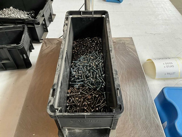 Würth 4.32kg assorti bevestigingsmaterialen in stapelbare bak - afbeelding 2 van  8