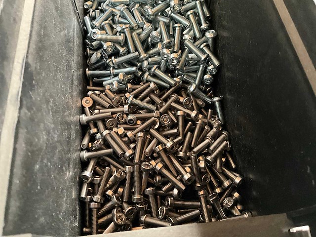 Würth 4.32kg assorti bevestigingsmaterialen in stapelbare bak - afbeelding 5 van  8