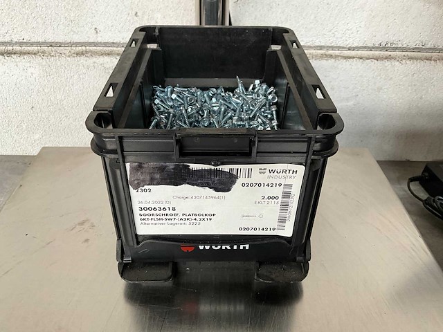 Würth 4.39 kg boorschroef platbolkop 4,2x19 in stapelbare bak - afbeelding 1 van  5