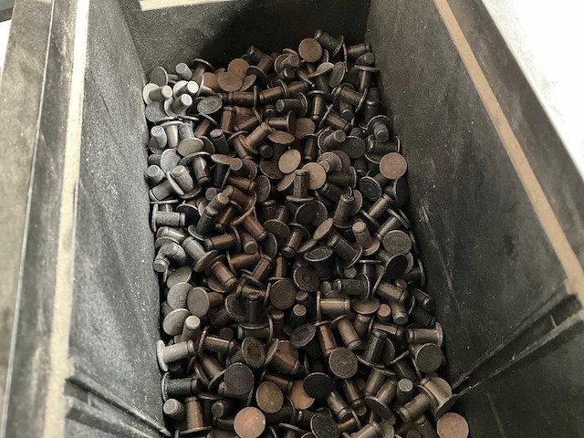 Würth 4.42kg bout6x11x12x9,5 nzg in stapelbare bak - afbeelding 3 van  6