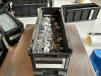 Würth 4.44kg plaatmoer l21,0mm-m5 in stapelbare bak