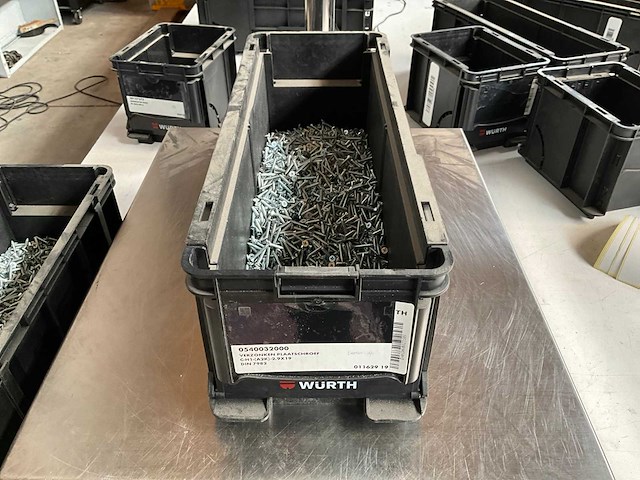 Würth 4.47kg verzonken plaatschroef 2,9 x 19 in stapelbare bak - afbeelding 1 van  6