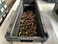 Würth 4.72kg zeskant tapbout m8x55 in stapelbare bak - afbeelding 1 van  5