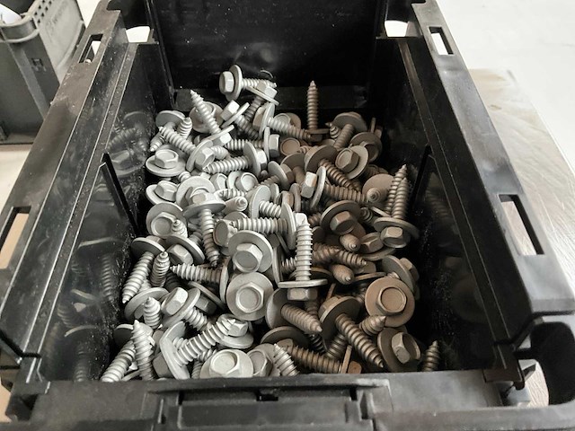 Würth 4.79kg combinatie tappend schroefdraad schroef 6,3x25 in stapelbare bak - afbeelding 6 van  6
