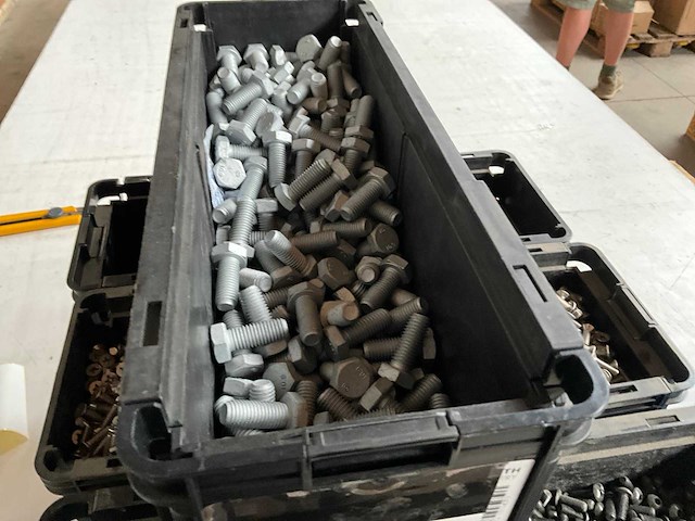Würth 47.9kg diverse bevestigingsmaterialen in 4x stapelbare bak - afbeelding 6 van  12