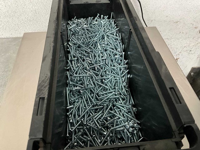 Würth 4.86 kg bolverzonken plaatschroef 3,5 x 32 in stapelbare bak - afbeelding 3 van  5