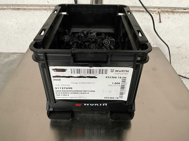 Würth 4.86 kg lage bolkopschroef met flens m6 x 16 in stapelbare bak - afbeelding 1 van  5