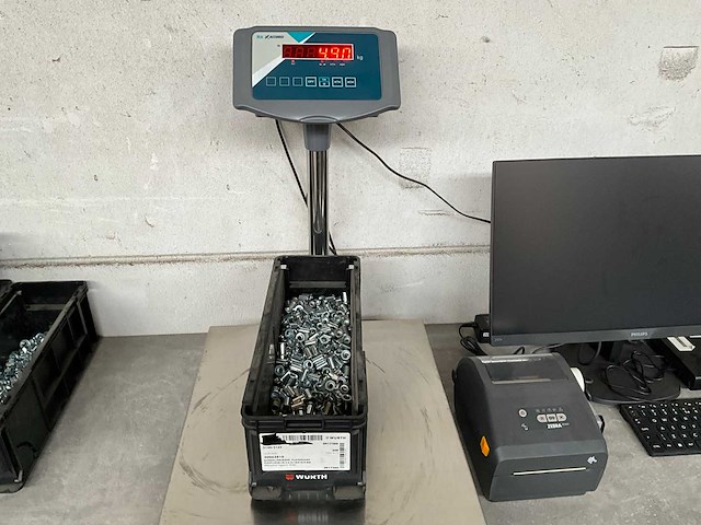 Würth 4.90 kg blindklinkmoer pbk 18x10,9-m8 in stapelbare bak - afbeelding 2 van  5