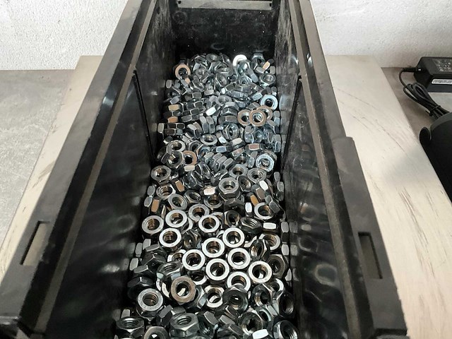 Würth 4.99 kg zeskantmoer laag m10 in stapelbare bak - afbeelding 3 van  5