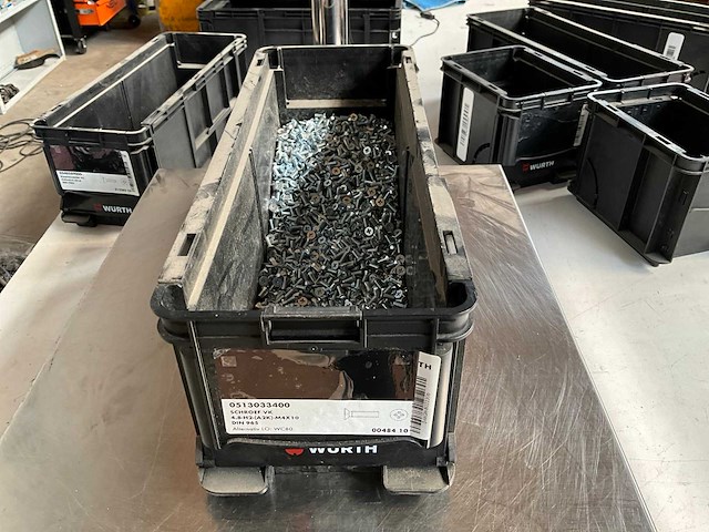 Würth 5.07kg schroef verzonken kop m4x10 in stapelbare bak - afbeelding 2 van  6