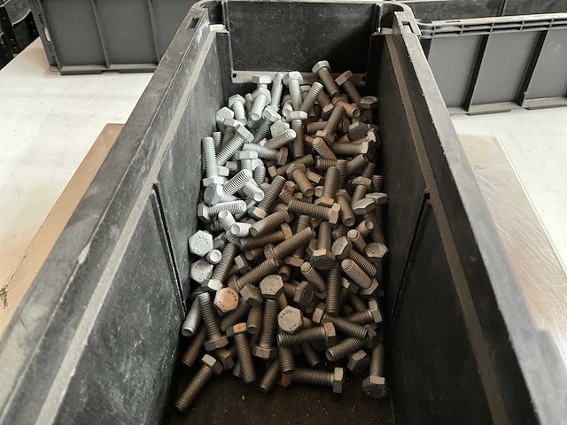 Würth 5.17kg zeskanttapbout m8x25 in stapelbare bak - afbeelding 3 van  6