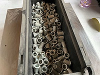 Würth 5.38kg blindklinkmoer m8 in stapelbare bak - afbeelding 3 van  5
