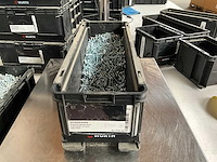 Würth 5.54 kg plaatschroef 3,5 x 25 in stapelbare bak - afbeelding 1 van  6