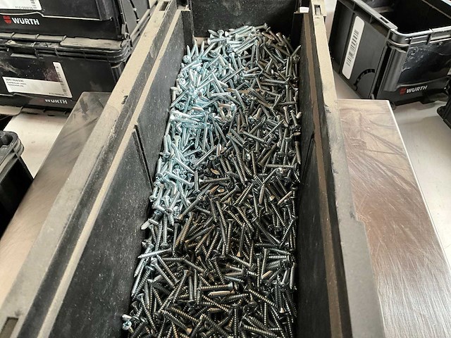 Würth 5.54 kg plaatschroef 3,5 x 25 in stapelbare bak - afbeelding 3 van  6