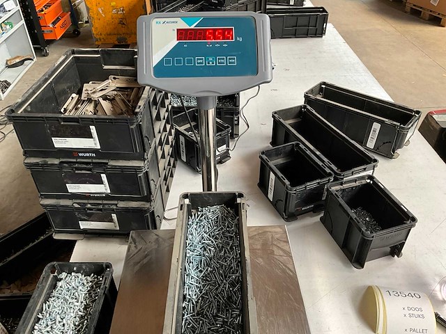 Würth 5.54 kg plaatschroef 3,5 x 25 in stapelbare bak - afbeelding 4 van  6