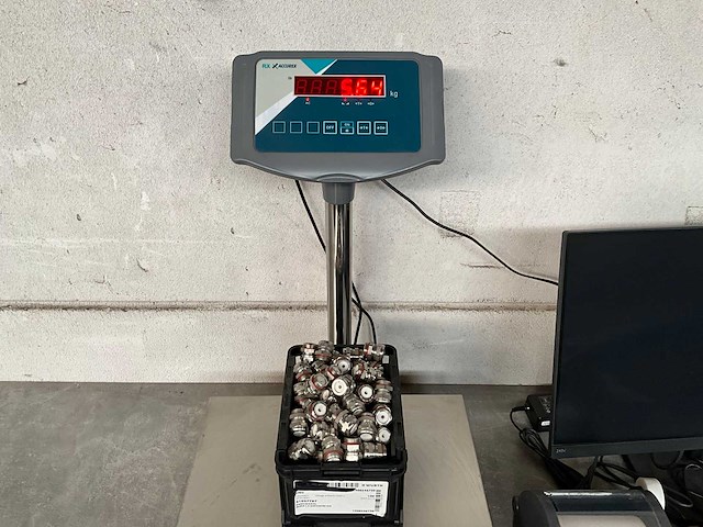 Würth 5.64 kg kabelwartel m20x1,5 - 22052stm1x4 in stapelbare bak - afbeelding 1 van  4