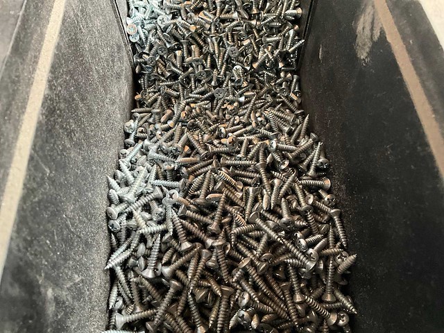 Würth 5.64kg assorti plaatschroeven in stapelbare bak - afbeelding 3 van  7