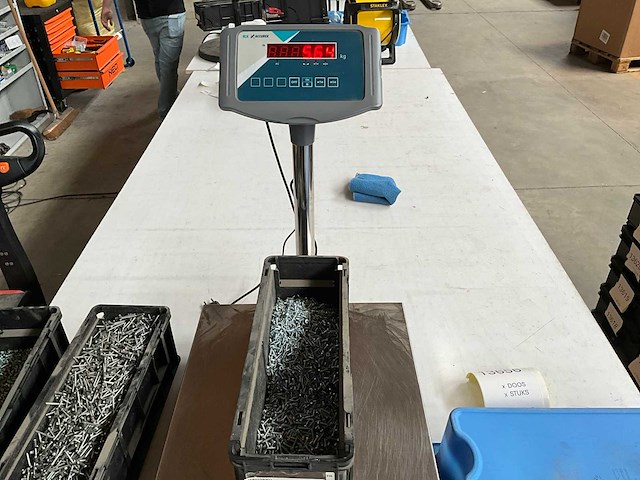 Würth 5.64kg assorti plaatschroeven in stapelbare bak - afbeelding 4 van  7