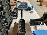 Würth 5.78kg lage bolkopschroef met flens m6x30 in stapelbare bak - afbeelding 4 van  6