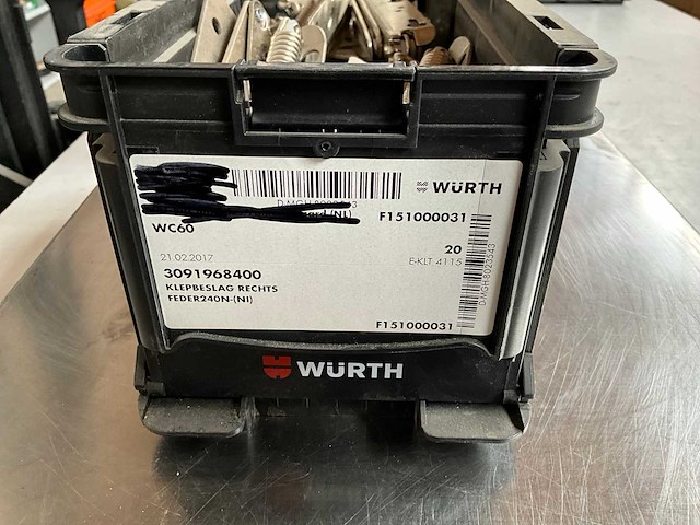 Würth 5.82kg klepbeslag rechts in stapelbare bak - afbeelding 2 van  4
