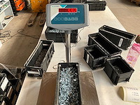 Würth 5.92kg inslagmoer m6 in stapelbare bak - afbeelding 4 van  6