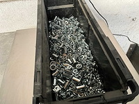 Würth 5.96 kg mix bak met o.a. blindklinkmoeren en ringen in stapelbare bak - afbeelding 3 van  5