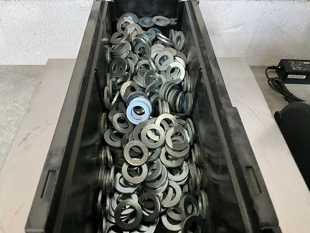 Würth 6.05 kg sluitring d17,0 in stapelbare bak - afbeelding 3 van  5