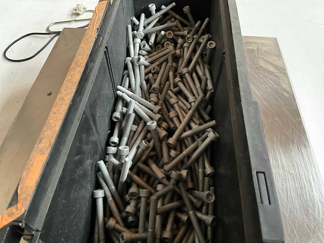 Würth 6.07kg schroef cilinderkop m6 x 65 in stapelbare bak - afbeelding 3 van  6
