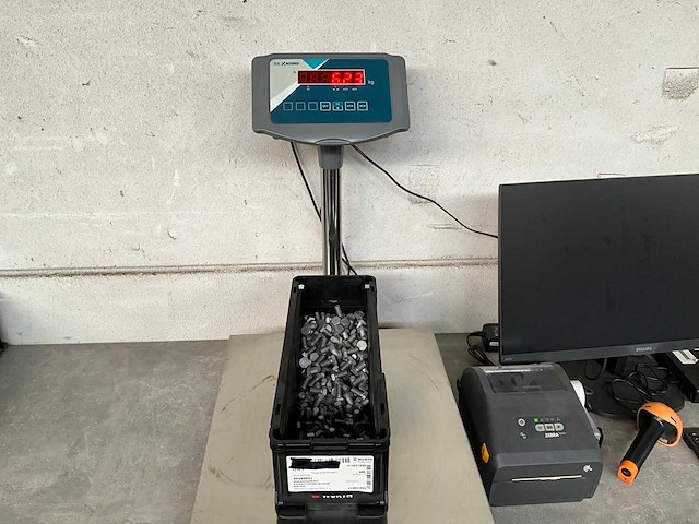 Würth 6.23 kg zeskant tapbout m10x20 in stapelbare bak - afbeelding 2 van  4