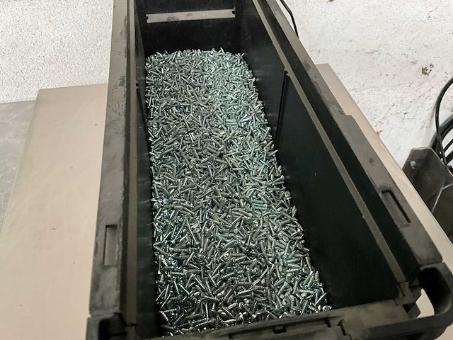 Würth 6.25 kg plaatschroef bvk 2,9 x 13 in stapelbare bak - afbeelding 3 van  5