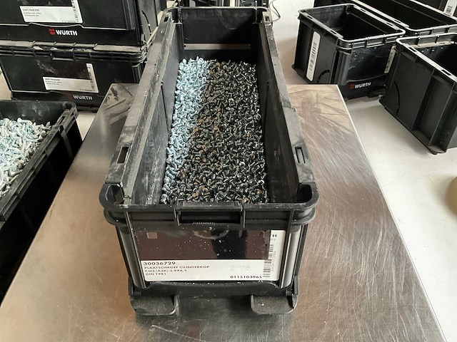 Würth 6.25kg plaatschroef cilinderkop 3,9 x 6,5 in stapelbare bak - afbeelding 1 van  6